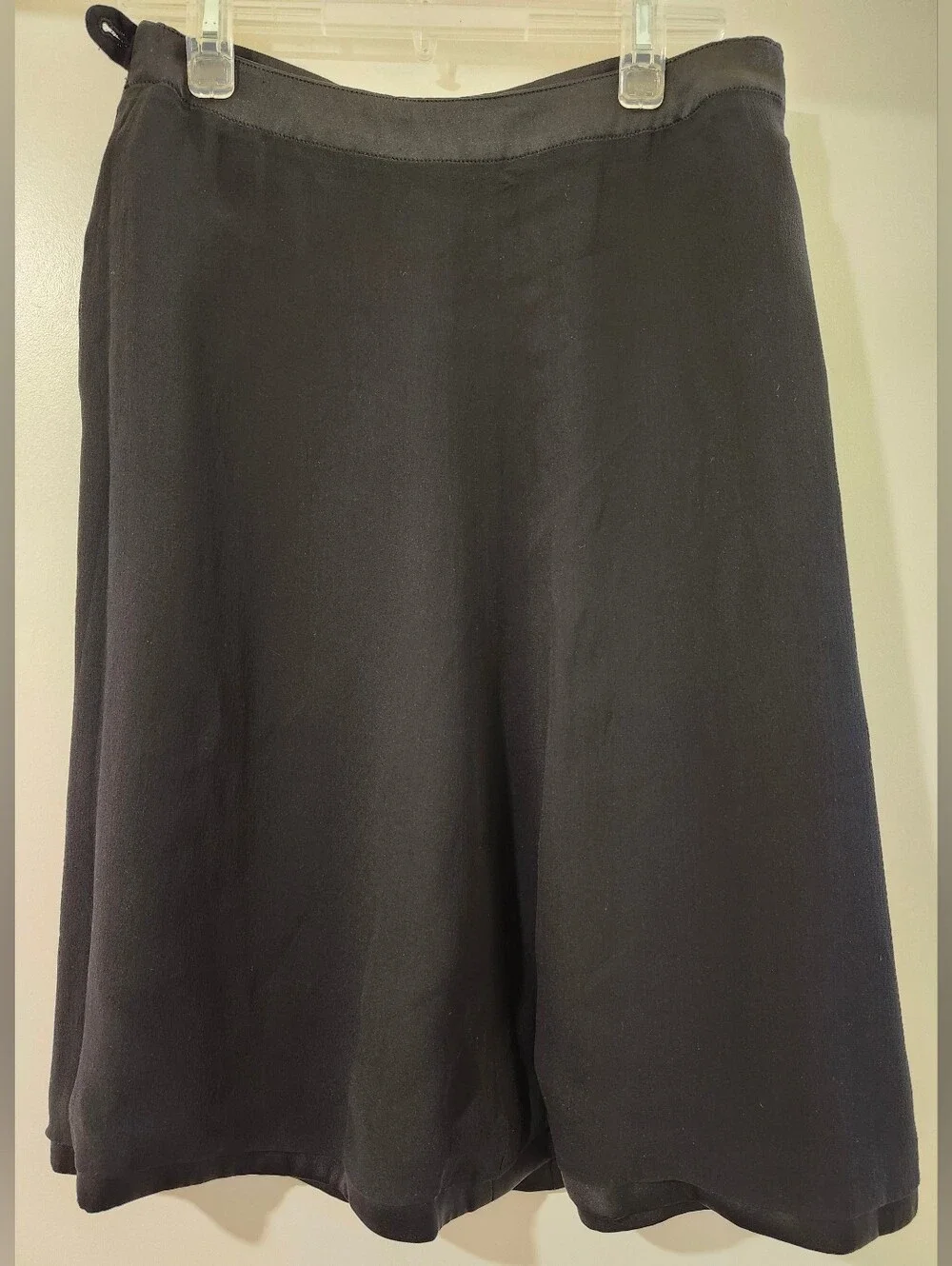 Giorgio Armani Vintage 1998 100% Silk Borgo 21 Classic Black A-Line Skirt